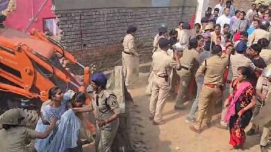 रायगढ़ में  नये मरीन ड्राइव के निर्माण के लिए भारी विरोध के बावजूद तोड़फोड़ अभियान की शुरुआत