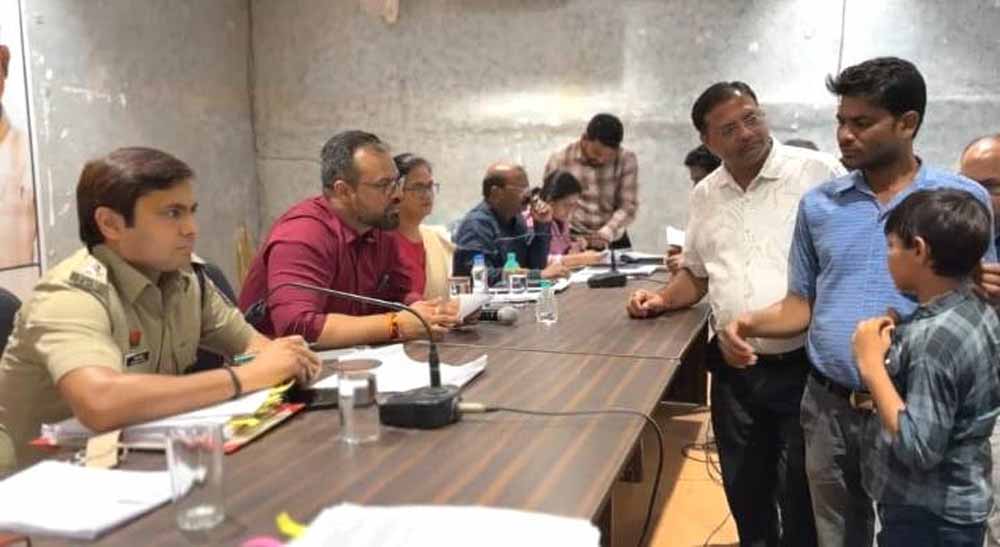 आर्थिक रूप से कमजोर यश को मिलेगा छात्रावास में प्रवेश आर्थिक रूप से कमजोर यश को मिलेगा छात्रावास में प्रवेश