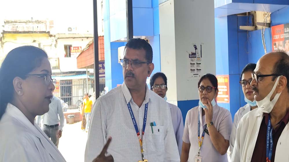 सिम्स में कोविड संक्रमण से निपटने मॉकड्रिल का आयोजन सिम्स में कोविड संक्रमण से निपटने मॉकड्रिल का आयोजन