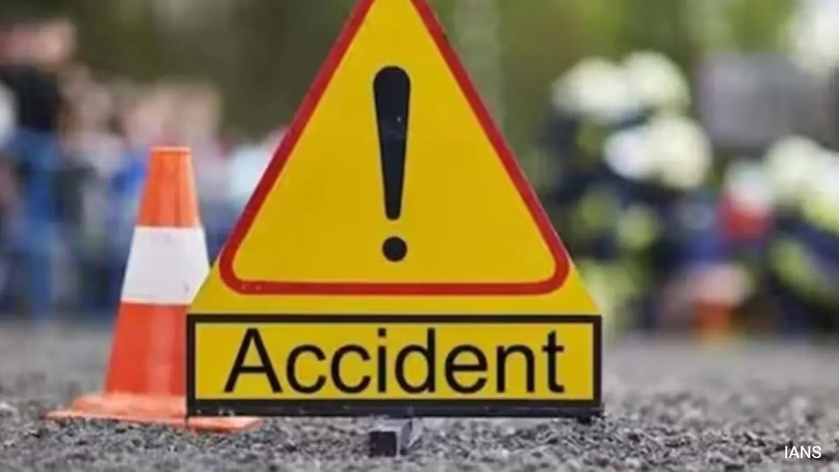 CG Accident: भीषण सड़क हादसे में डॉक्टर की मौत, तेज रफ्तार पिकअप ने बाइक को मारी टक्कर…