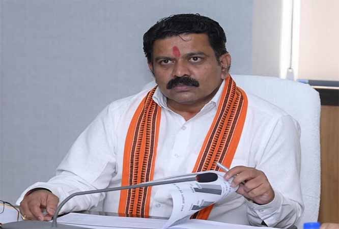 आईईडी की चपेट में आकर ASP आकाश राव गिरिपुंजे शहीद, गृहमंत्री विजय शर्मा ने जताया शोक