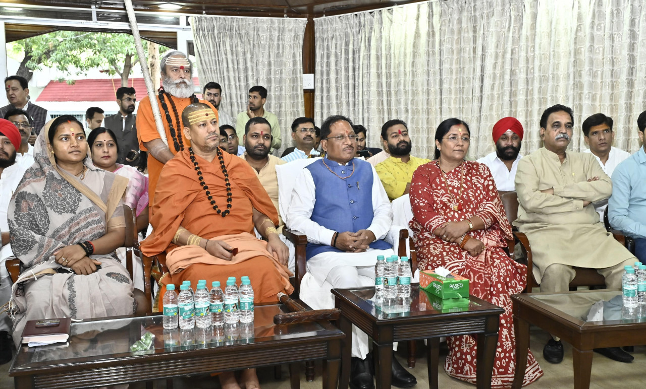 CG NEWS: प्रधानमंत्री नरेंद्र मोदी के विचारों ने बढ़ाया उत्साह, छोटे प्रयासों से बड़े बदलाव की अपील –मुख्यमंत्री विष्णु देव साय…