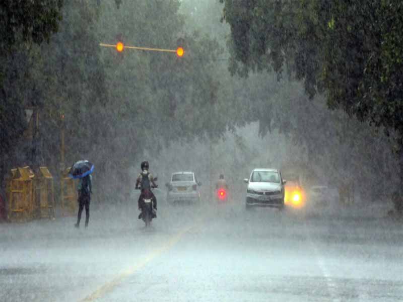रायपुर में मानसून 15 के बाद पहुंचने के आसार रायपुर में मानसून 15 के बाद पहुंचने के आसार