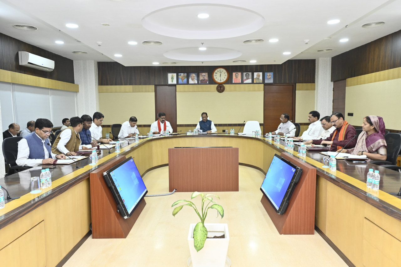 CG News: मुख्यमंत्री विष्णु देव साय की अध्यक्षता में कैबिनेट बैठक सम्पन्न, कई अहम निर्णयों पर लगी मुहर…