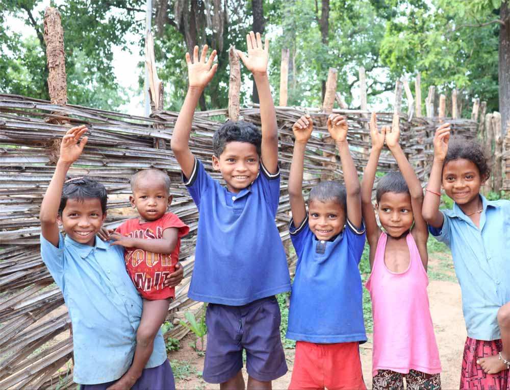 सुशासन की रोशनी से जगमगाया मुदवेंडी गांव, नियद नेल्लानार योजना बनी क्रांतिकारी बदलाव की वाहक सुशासन की रोशनी से जगमगाया मुदवेंडी गांव, नियद नेल्लानार योजना बनी क्रांतिकारी बदलाव की वाहक