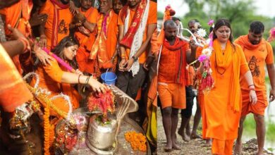 पंडरिया विधायक भावना बोहरा ने सावन माह में प्रस्तुत की सनातन संस्कृति की अनूठी मिसाल, अमरकंटक से भोरमदेव तक पूरी की 151 किलोमीटर कांवड़ यात्रा…..