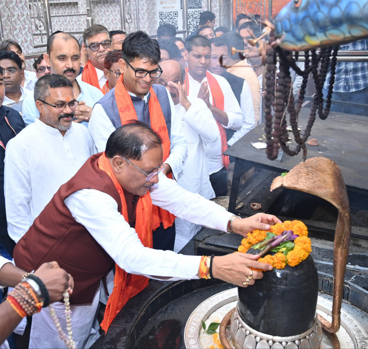 गुरु पूर्णिमा पर मुख्यमंत्री विष्णु देव साय ने श्री सत्यनारायण बाबा धाम में की पूजा-अर्चना, प्रदेशवासियों के सुख-समृद्धि की कामना की….